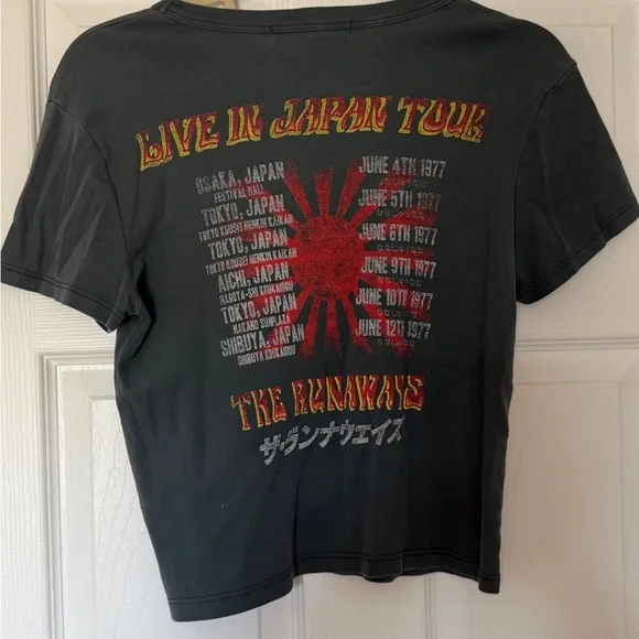 The Runaways Graphic Tee - Picture 2 of 3